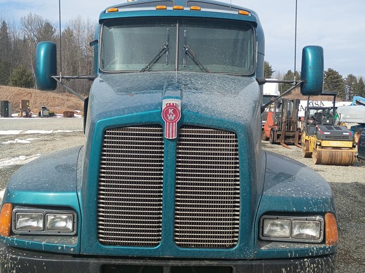 2002-kenworth-t600-image-12