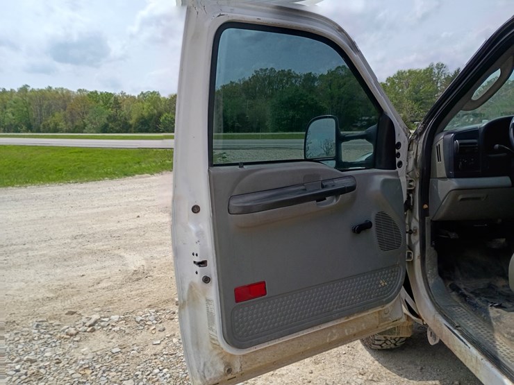 2007-ford-f350-image-29