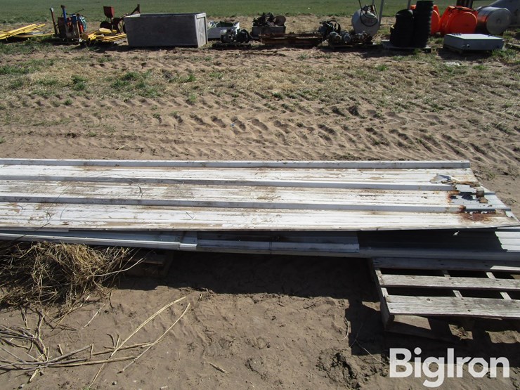 white-sheet-metal-siding-panels-image-6