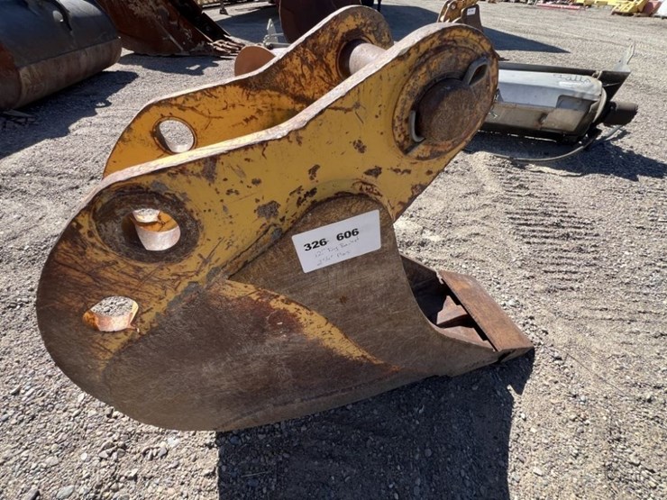 12"-dig-bucket-w/cutting-edge-image-5