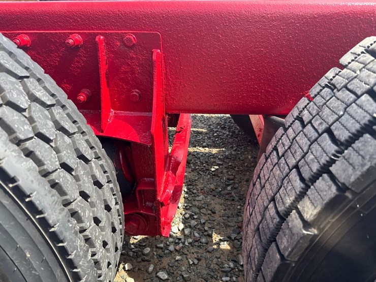 2005-kenworth-t800-image-48