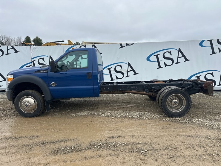 2015-ford-f550-image-2