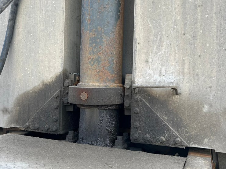 1995-axle-end-dump-image-11