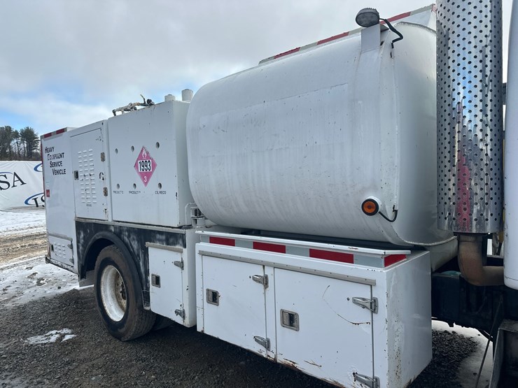 1995-international-8100-image-29