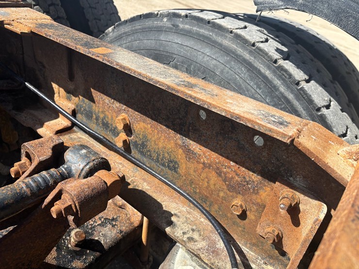 1994-international-9400-image-70