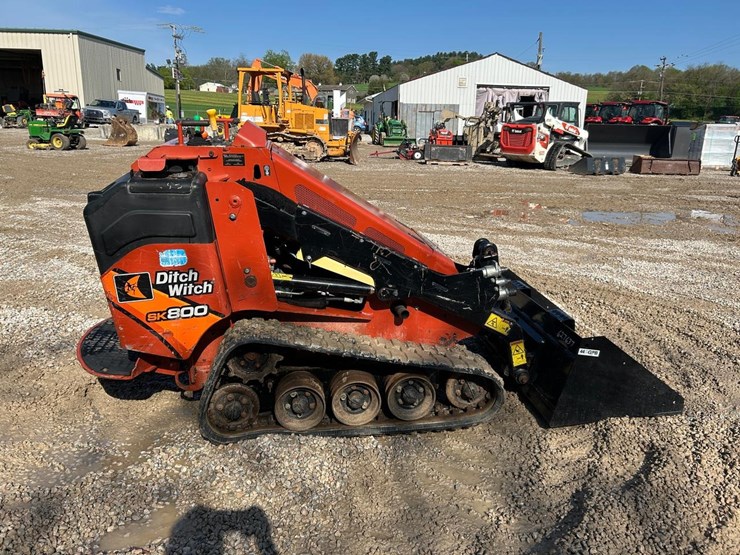 2018-ditch-witch-sk800-image-5