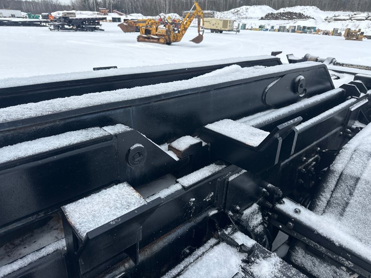 2009-caterpillar-c13-image-22