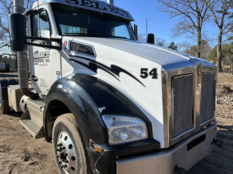 2020-kenworth-t880-image-10