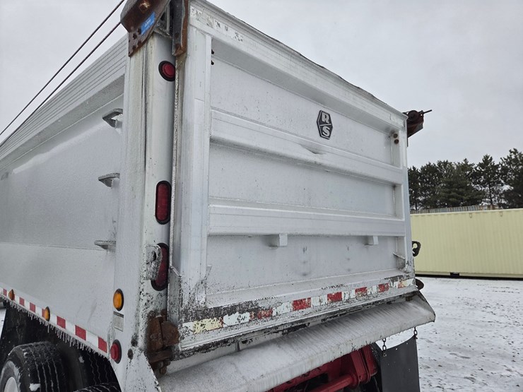 2002-axle-end-dump-image-17