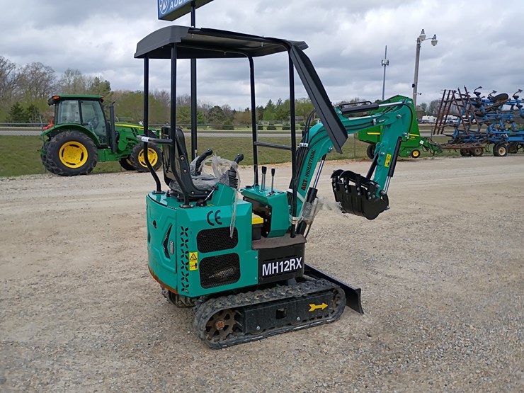 #24170-•-2025-agt-mh12rx-mini-excavator-image-4