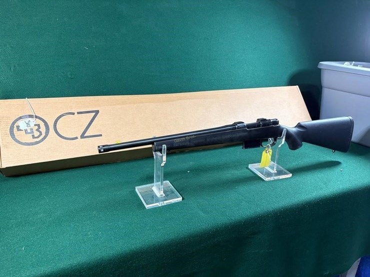 cz-527-300-aac-rifle-image-8