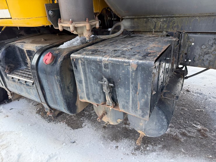 #2018-•-1978-international-f-2275-tandem-axle-water-truck-image-64