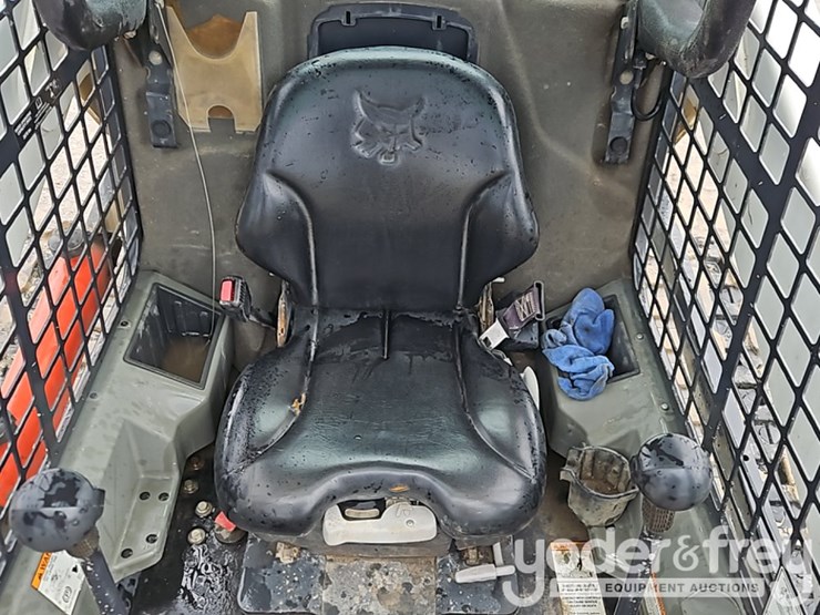 2017-bobcat-t650-image-21