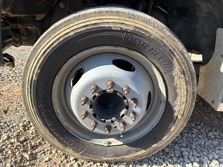 2012-ford-f550-image-53