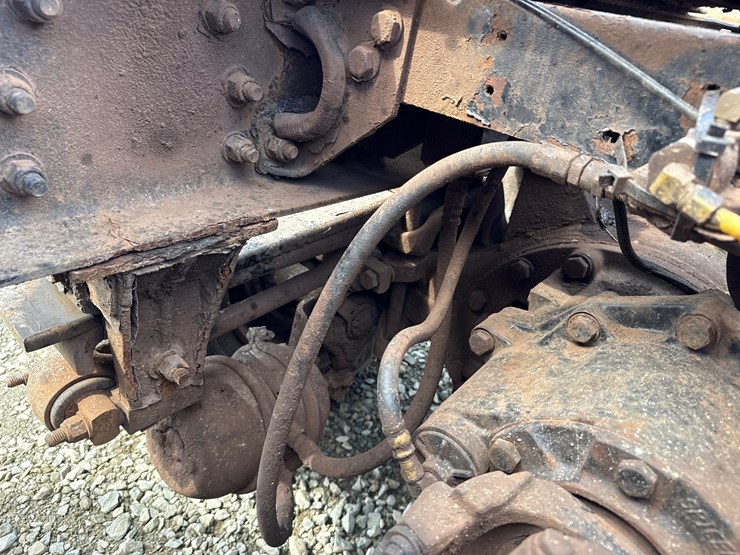 2004-peterbilt-378-image-33