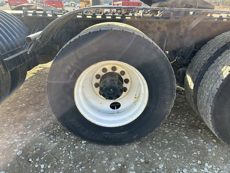 2003-massey-ferguson-8-image-76