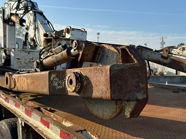 peterbilt-365-image-41