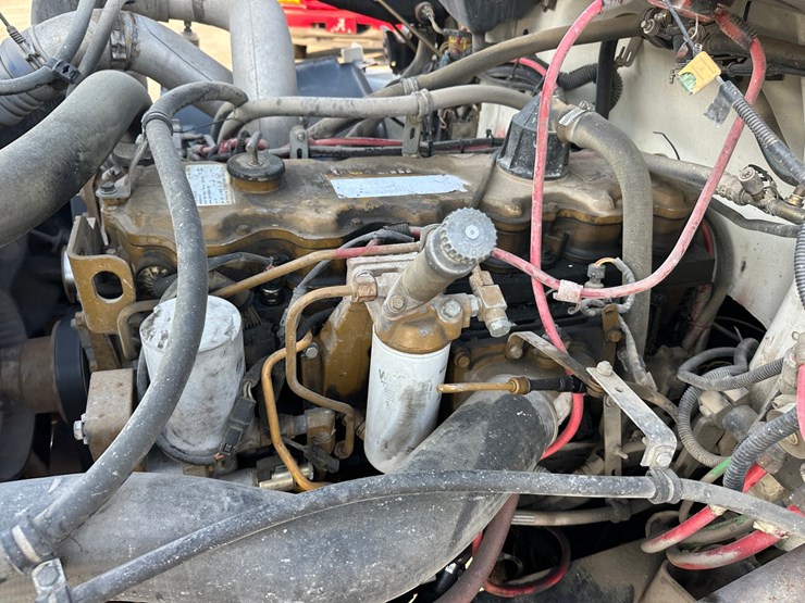 freightliner-fl70-image-51