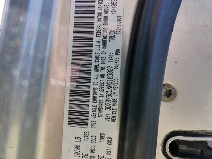 2010-dodge-ram-3500-image-16