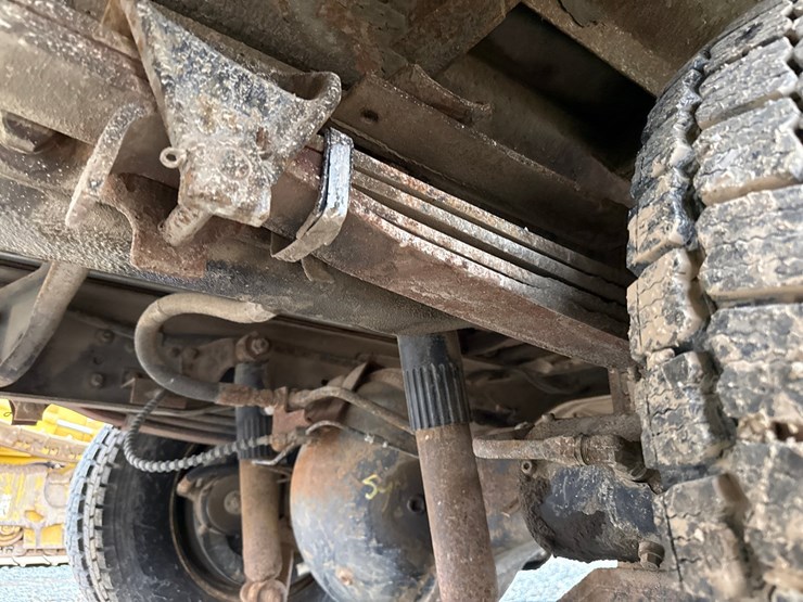 1993-ford-f700-image-35