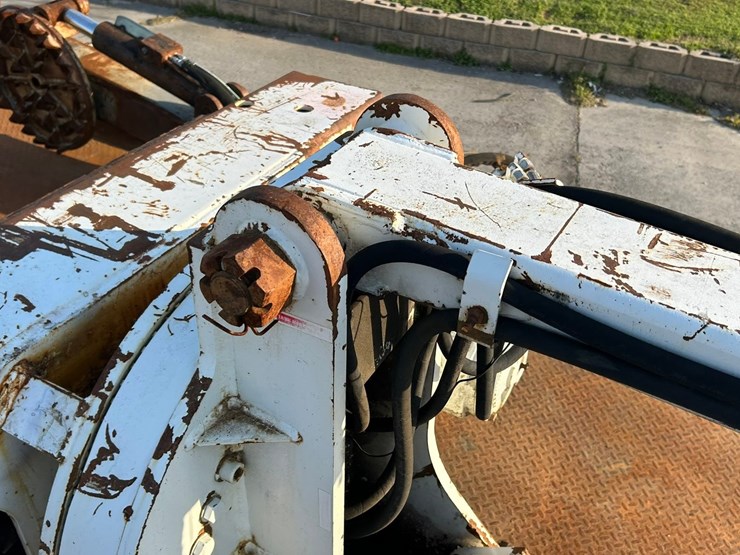 peterbilt-365-image-52