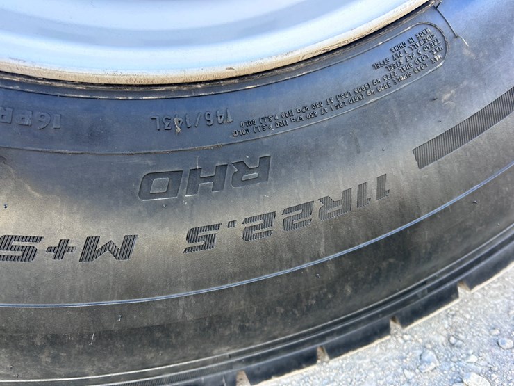 #1680-•-2003-freightliner-day-cab-truck-tractor-image-65