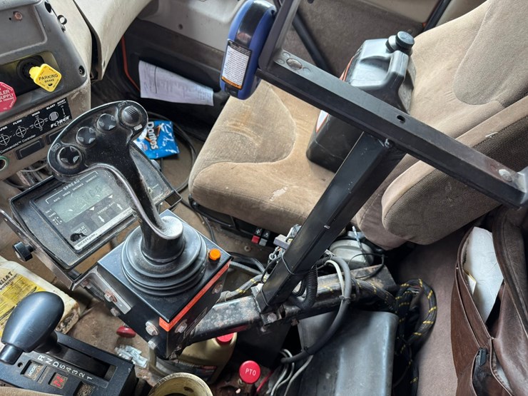 #2168-•-2001-sterling-4x2-snow-plow-truck-image-55