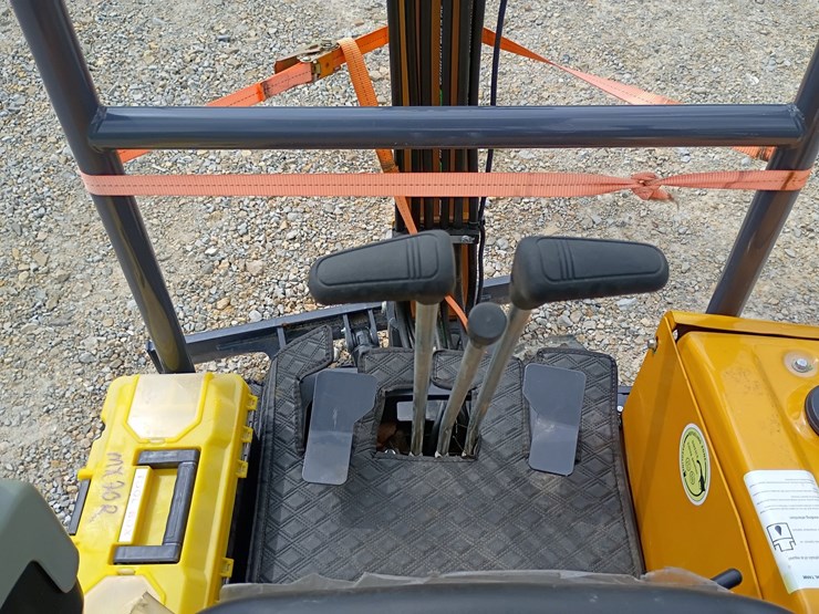 #24174-•-2025-agt-mx20r-mini-excavator-image-13
