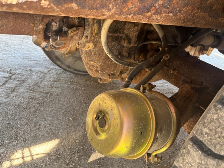 2006-international-7600-image-89