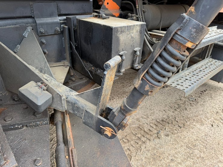 #2168-•-2001-sterling-4x2-snow-plow-truck-image-42