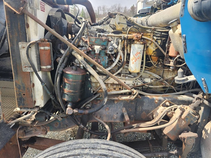 1985-kenworth-w900-image-40