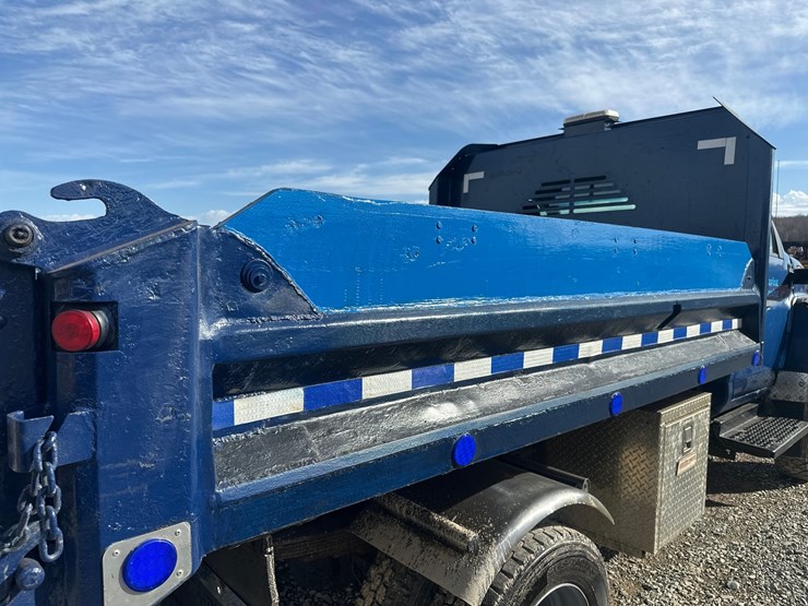 2005-massey-ferguson-8-image-19