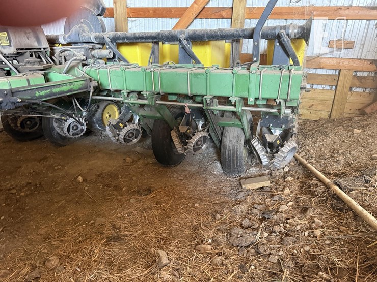 1993-john-deere-7200-image-21