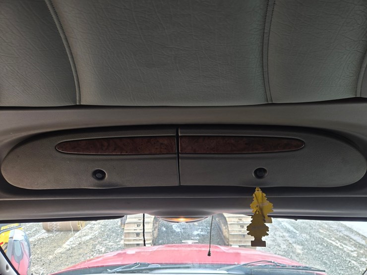 2007-peterbilt-387-image-90