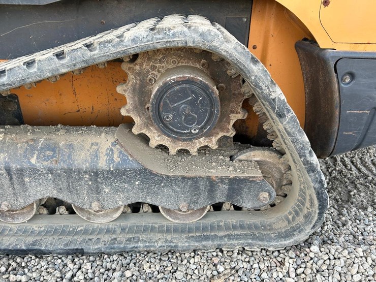 2022-case-tv450b-image-19