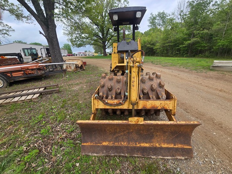 caterpillar-cp-323c-image-17