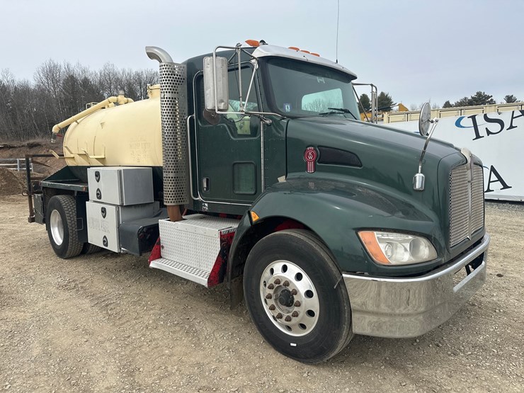 2008-kenworth-t370-image-7