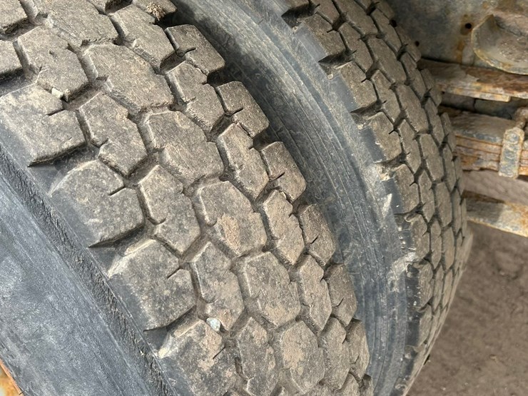 1996-international-4700-image-81