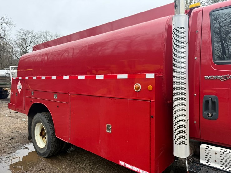 2012-international-7400-image-53