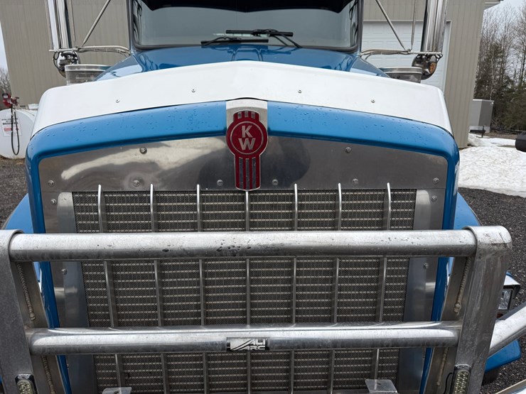 2020-kenworth-t800-image-10