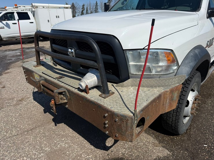 #1063-•-2014-ram-5500-heavy-duty-service-truck-image-9