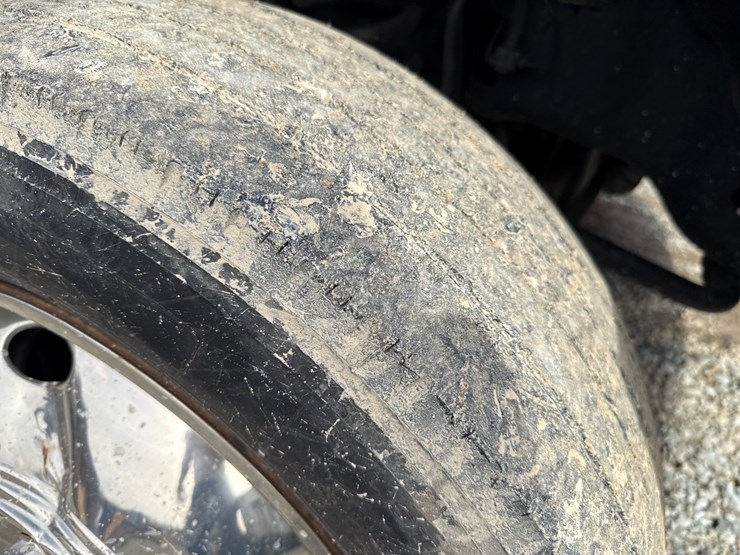 2015-ford-f550-image-50