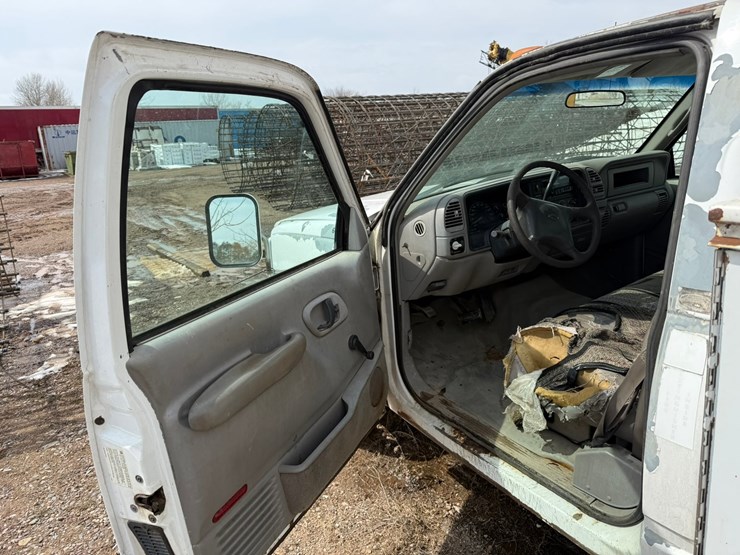 chevrolet-3500-image-25