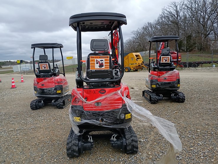 #l19-005-•-2026-diesel-tpm-18k-mini-excavator-image-3