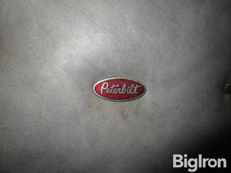 peterbilt-sleeper-image-17