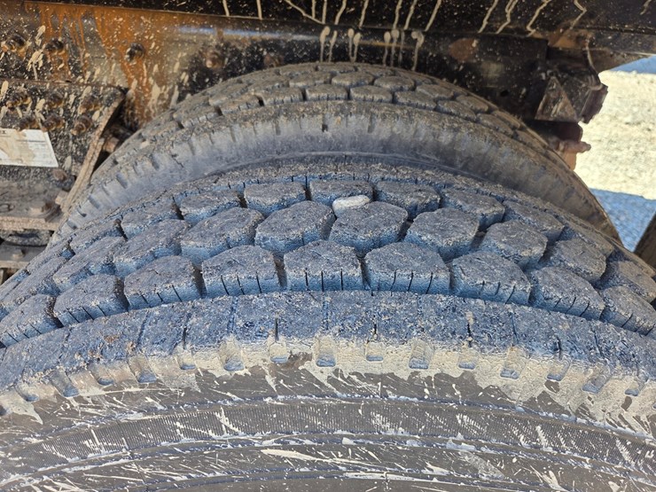 2019-international-hv613-image-97