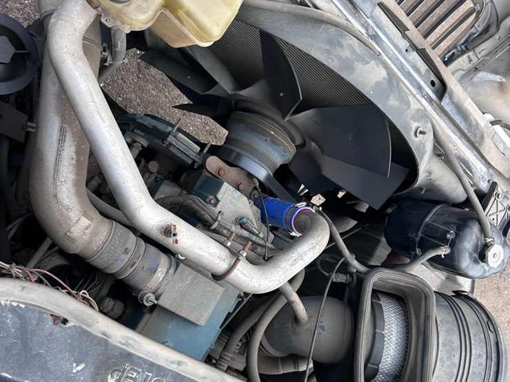 2003-international-7400-image-59