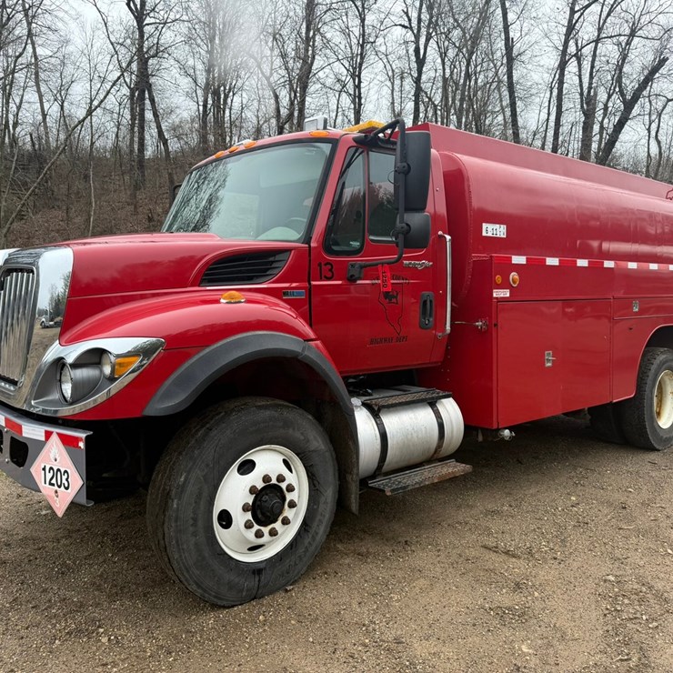 2012 INTERNATIONAL 7400