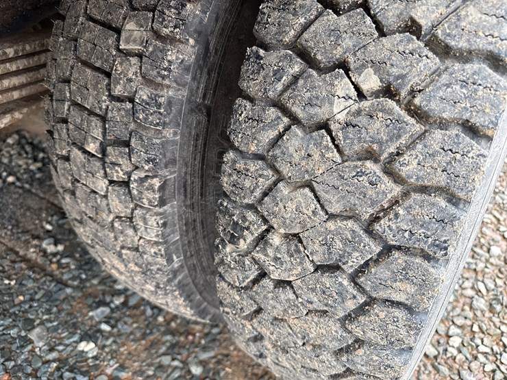 1993-ford-f700-image-78