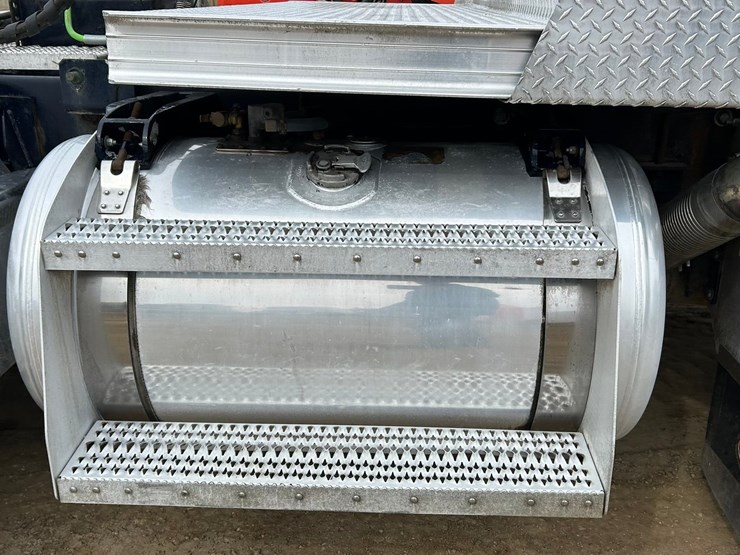 2006-caterpillar-c15-image-22